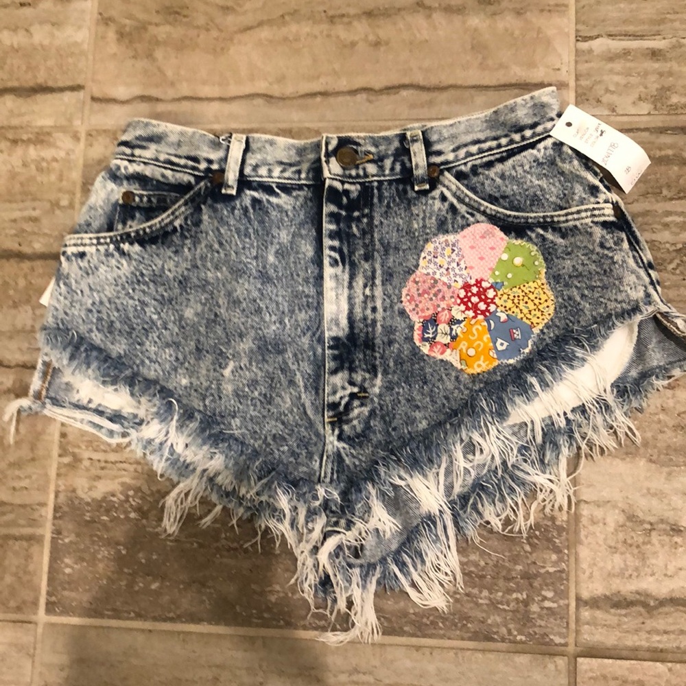 NWT PACSUN Goat Vintage Reworked denim shorts Size 28